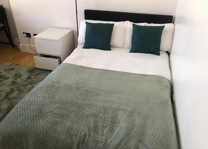 Holborn Entire Flat In London