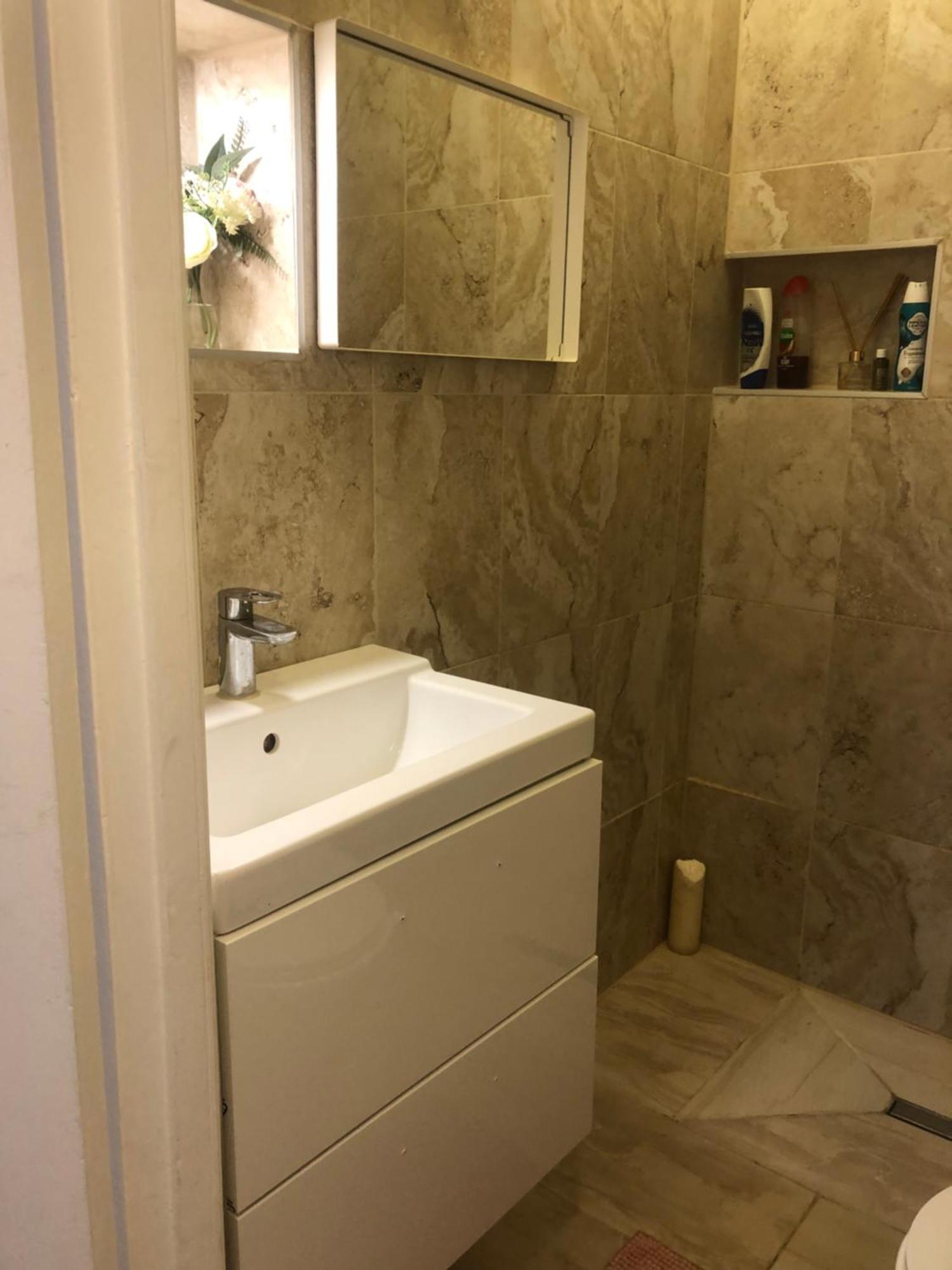 Holborn Entire Flat In Apartment London