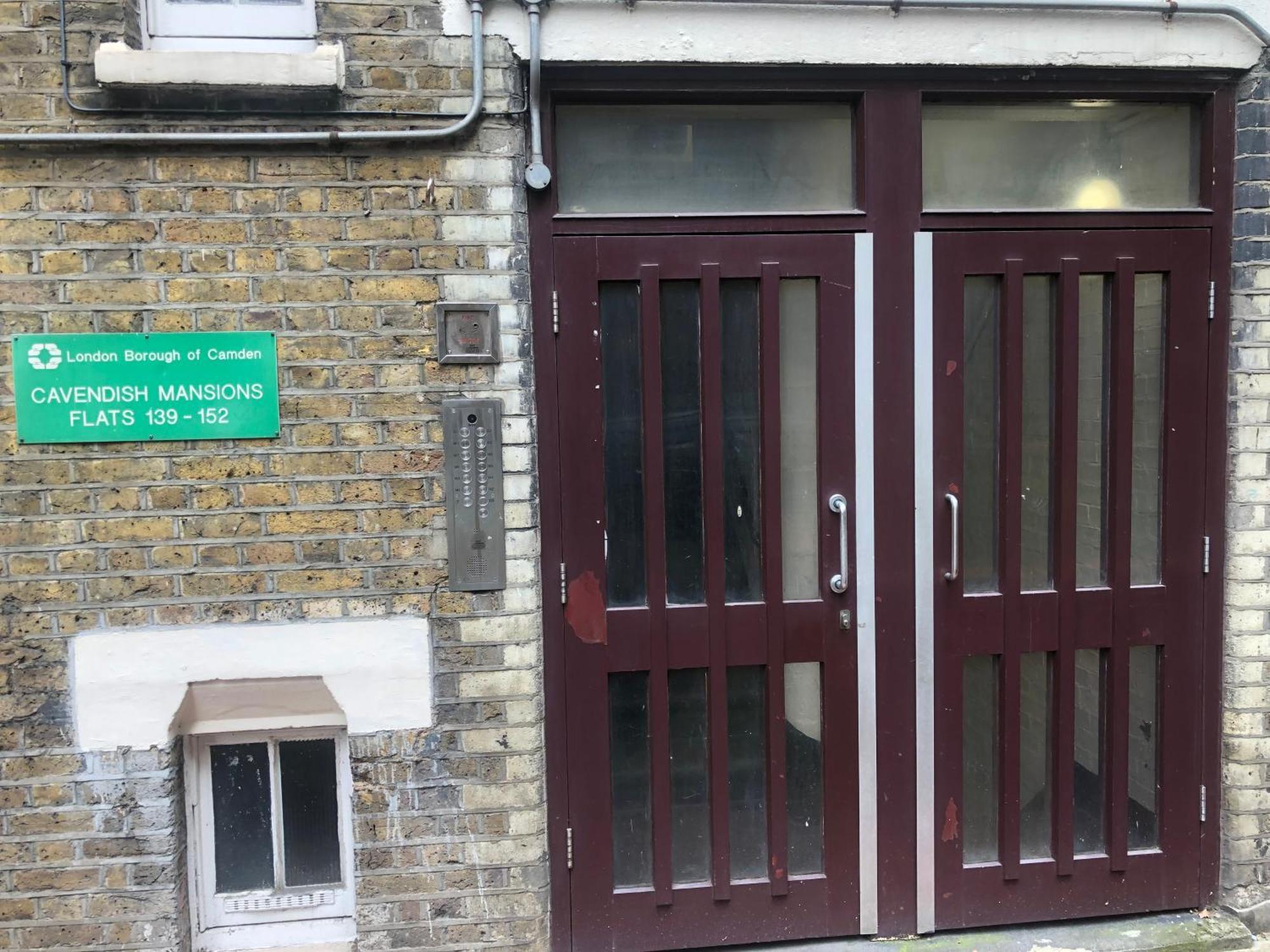 Holborn Entire Flat In Apartment