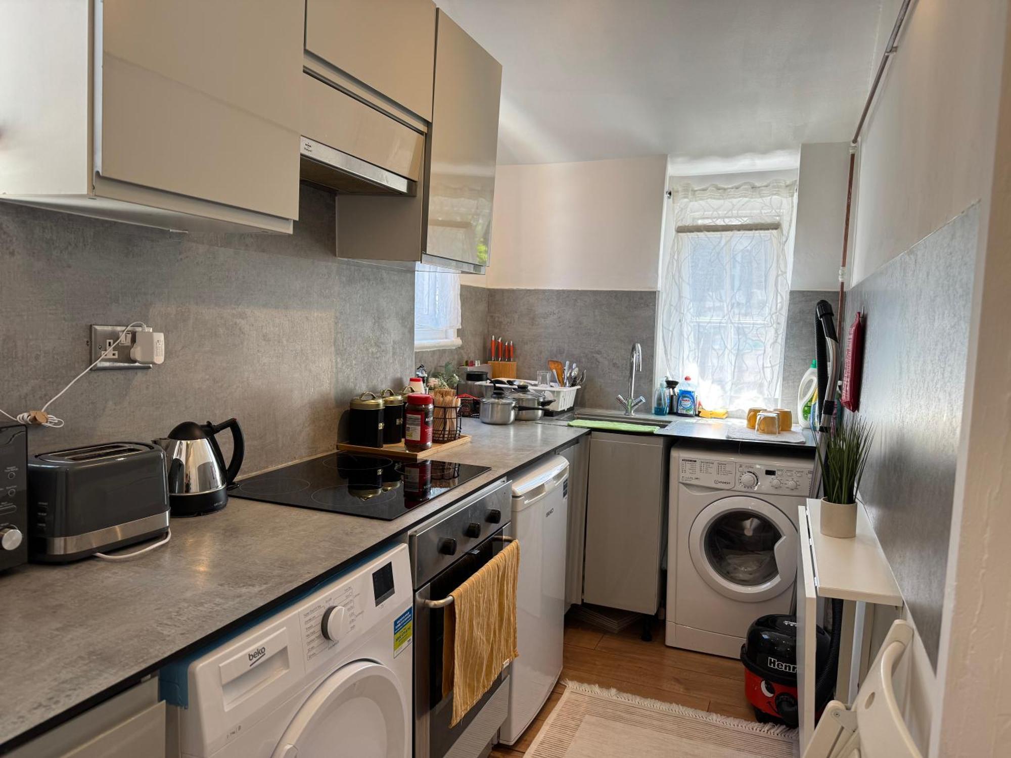 Holborn Entire Flat In Apartment London